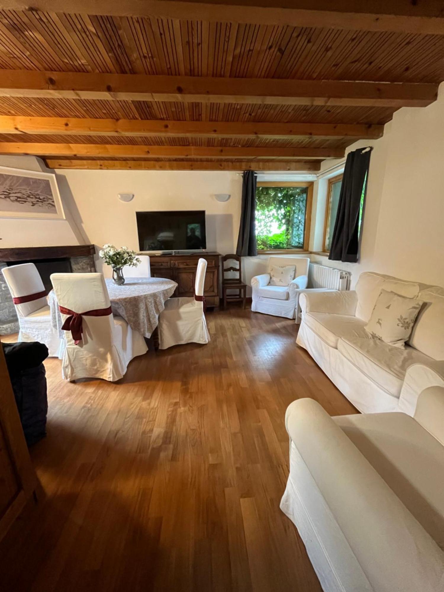 Chalet Blanc Le Duplex Courmayeur Ngoại thất bức ảnh