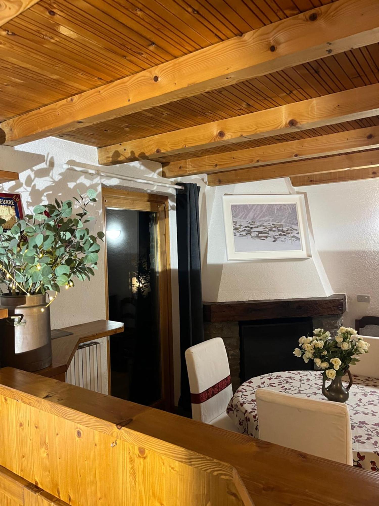 Chalet Blanc Le Duplex Courmayeur Ngoại thất bức ảnh