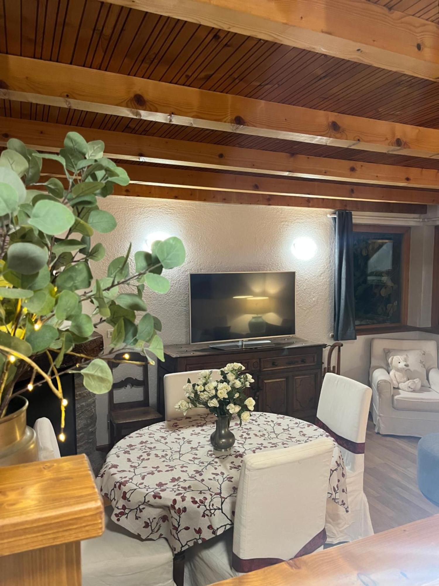 Chalet Blanc Le Duplex Courmayeur Ngoại thất bức ảnh