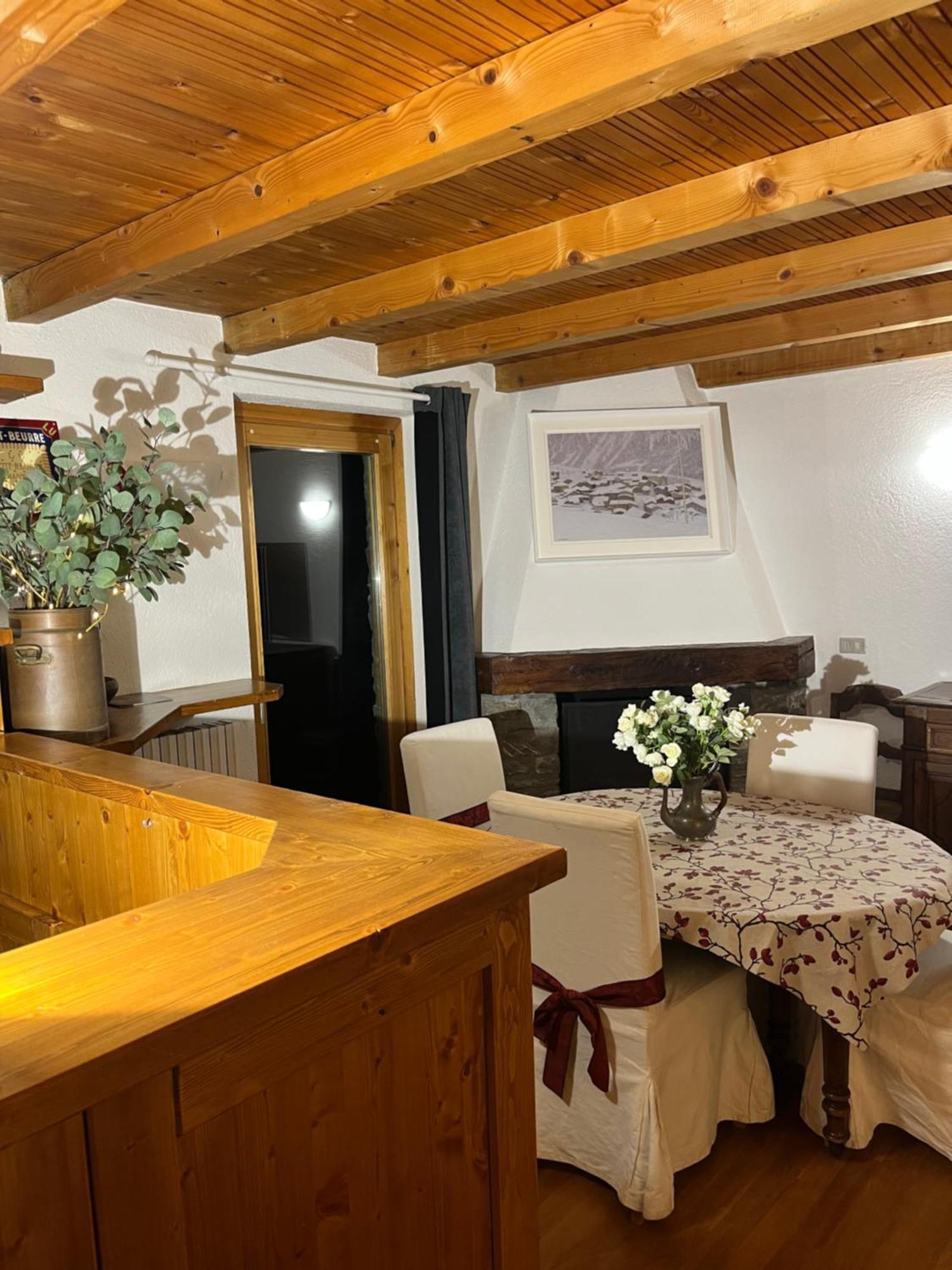 Chalet Blanc Le Duplex Courmayeur Ngoại thất bức ảnh