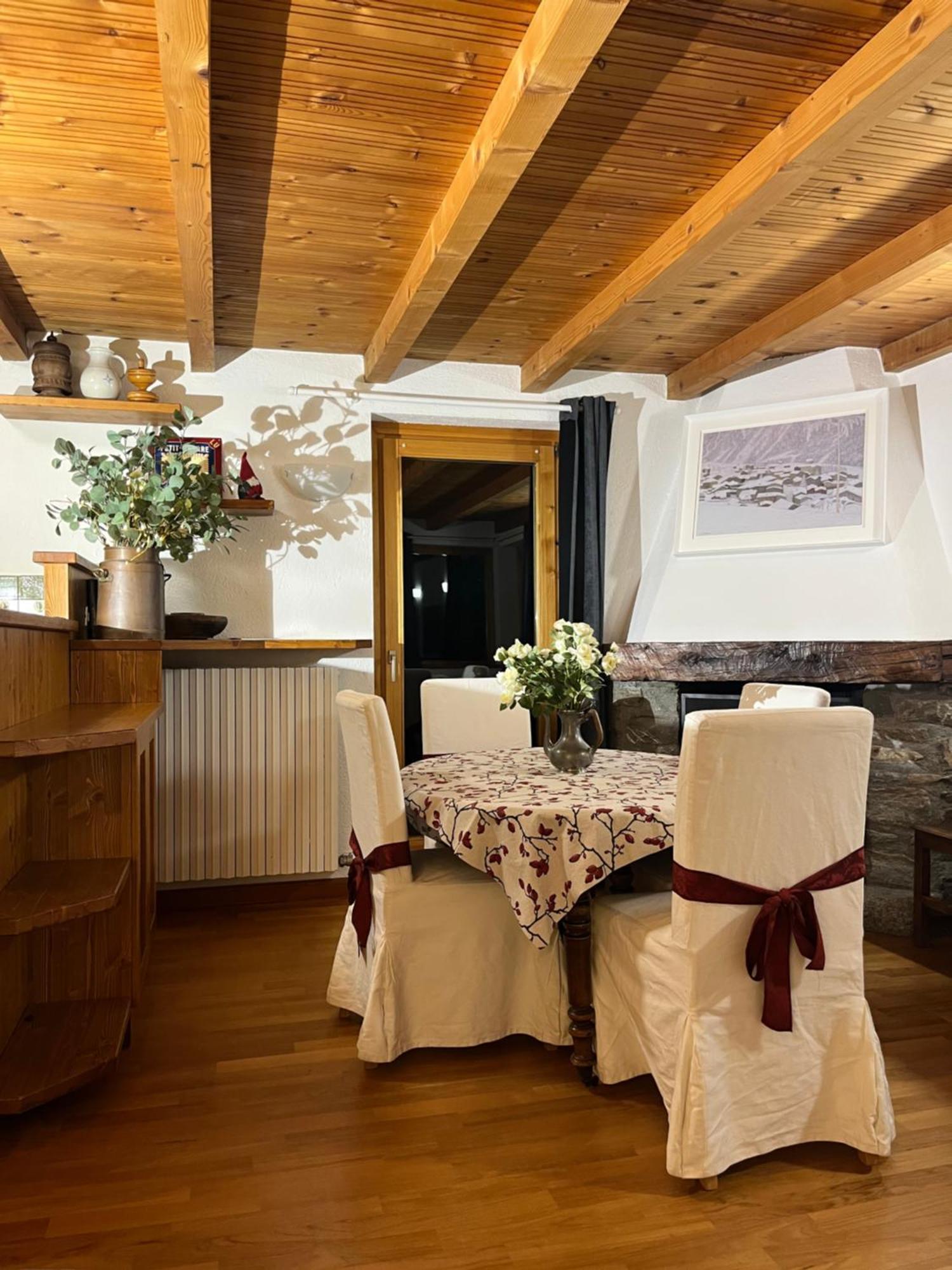 Chalet Blanc Le Duplex Courmayeur Ngoại thất bức ảnh